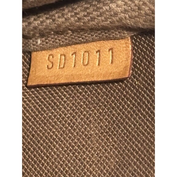 Louis Vuitton Pochette Monogram Canvas Pouch Handbag Authentic - Picture 8 of 9